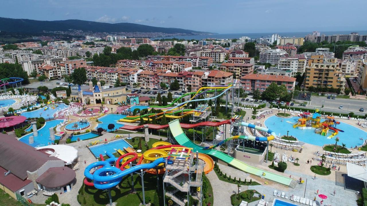 Aqua Nevis Hotel & Aqua Park Napospart Kültér fotó
