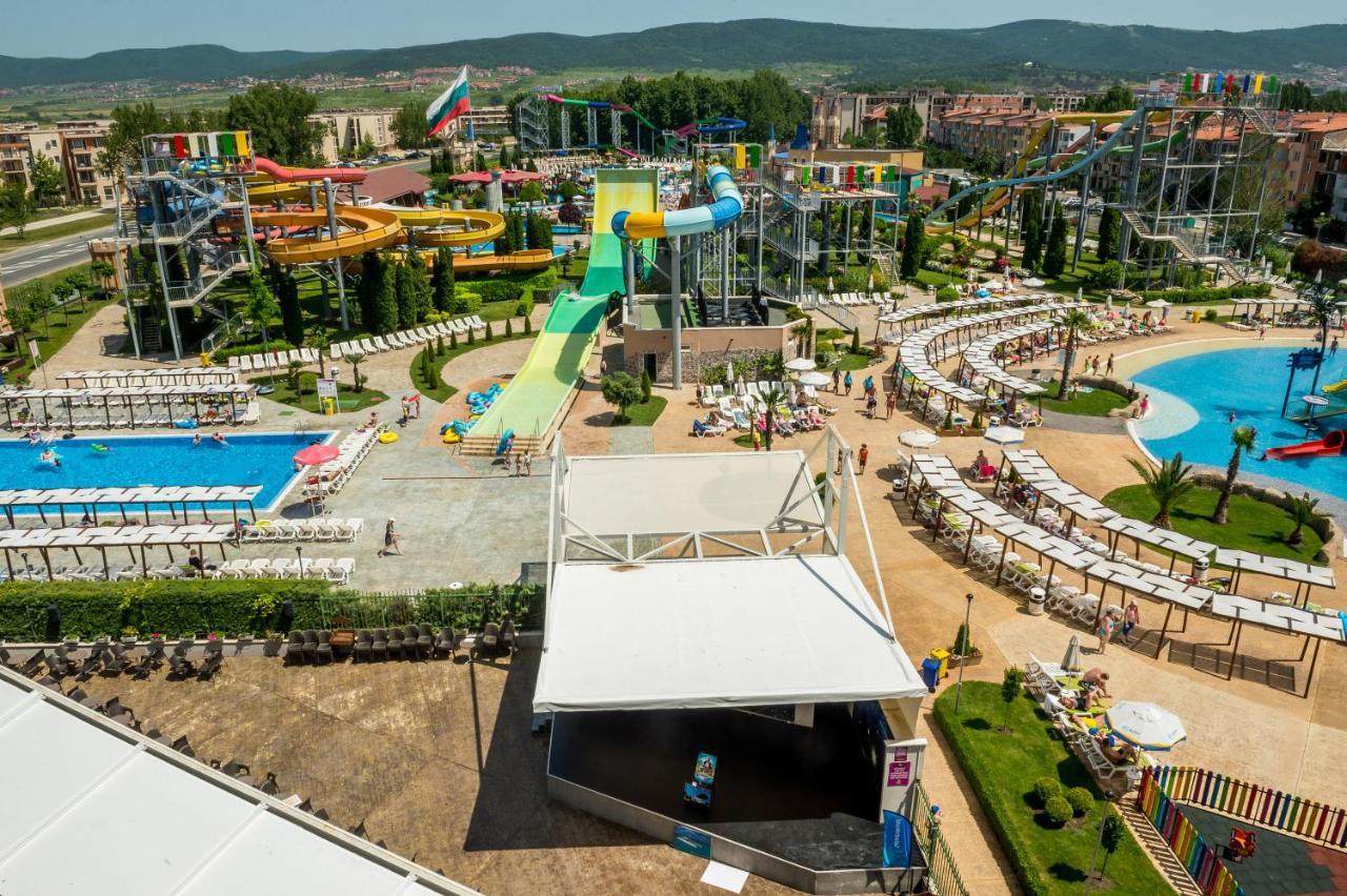 Aqua Nevis Hotel & Aqua Park Napospart Kültér fotó