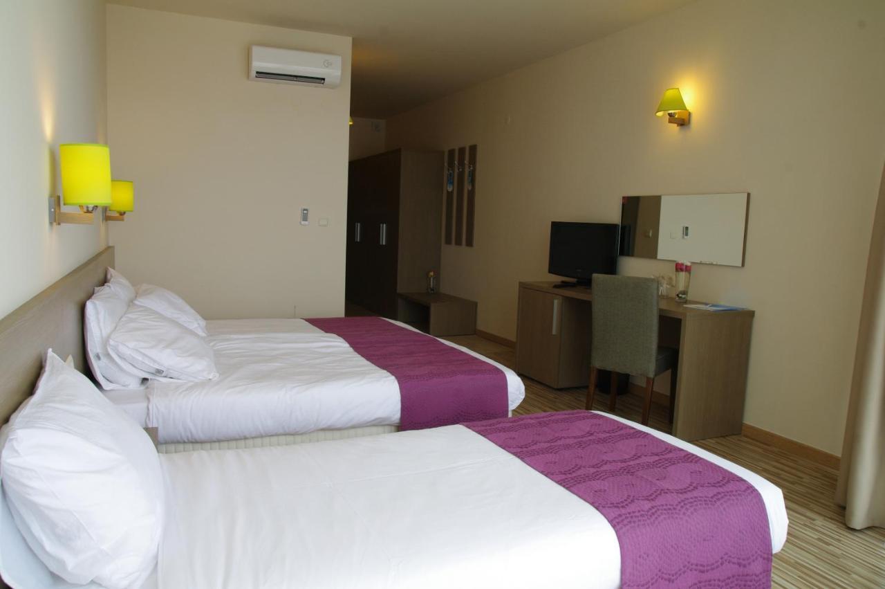 Aqua Nevis Hotel & Aqua Park Napospart Kültér fotó